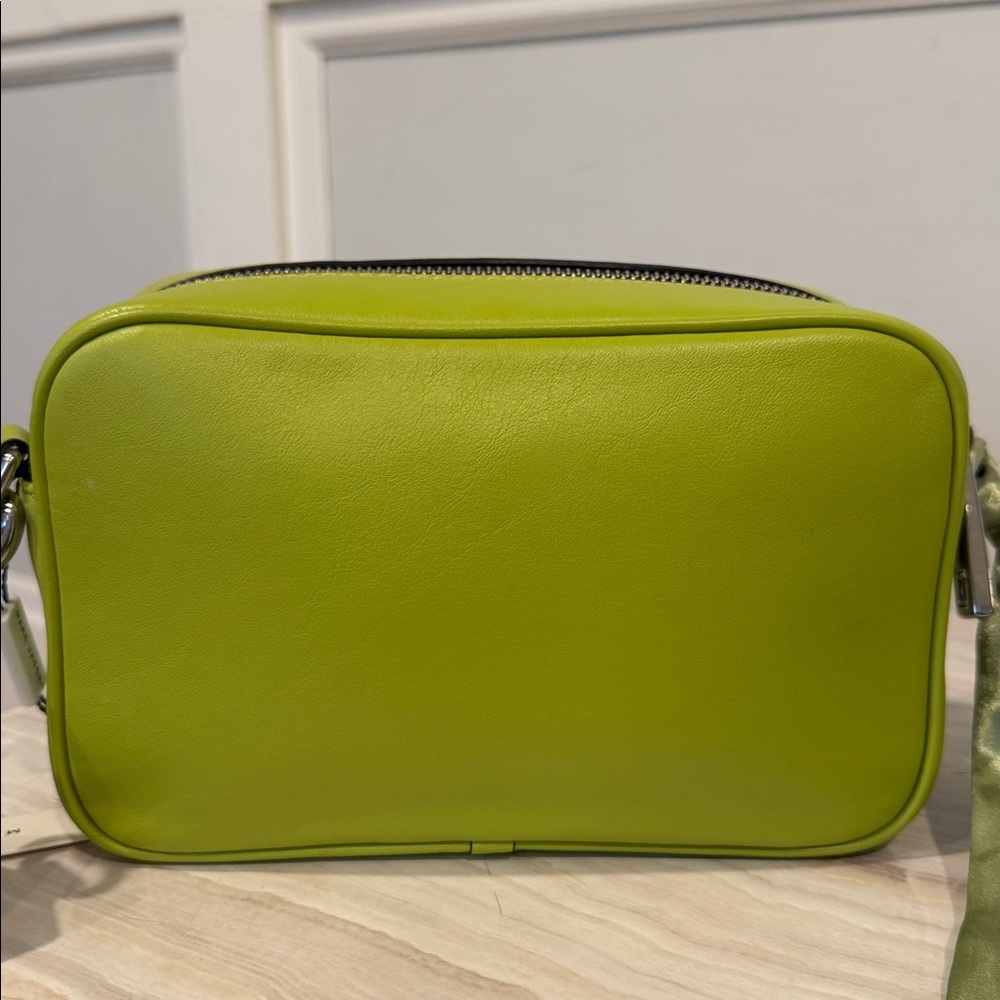 Marc Jacobs Flash Green Leather Camera Crossbody Bag - Picture 7 of 17